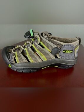Keen Kids Gray with Lime Active Sandals Size Kids 13